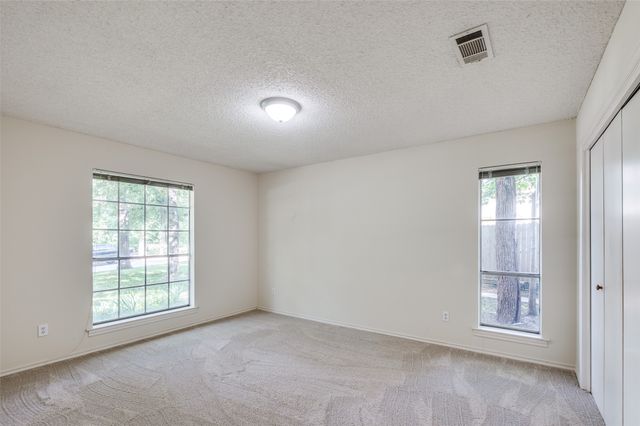 1902 Mossy Oak Street, Arlington, TX 76012