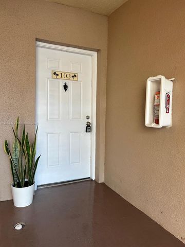 815 W Boynton Beach Blvd 5-103, Boynton Beach, FL 33426