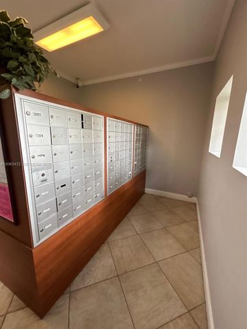 815 W Boynton Beach Blvd 5-103, Boynton Beach, FL 33426