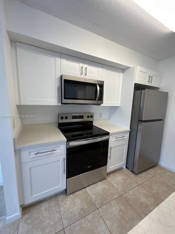 815 W Boynton Beach Blvd 5-103, Boynton Beach, FL 33426
