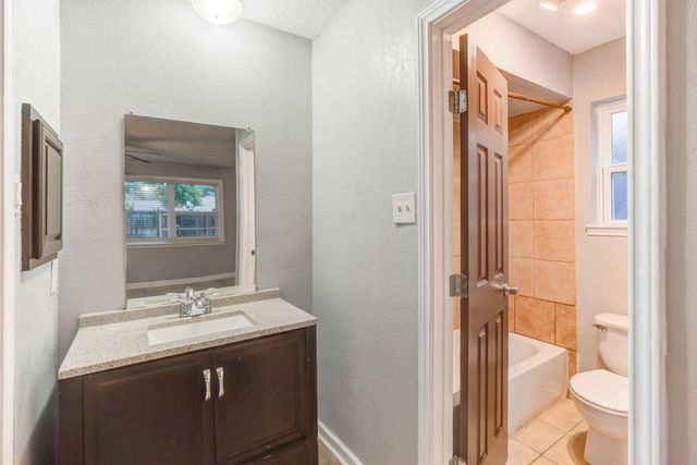 11511 Grapewood Court, Houston, TX 77089