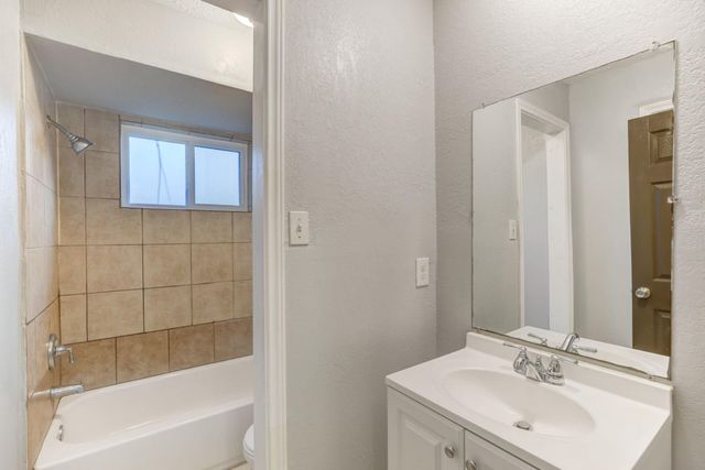 11511 Grapewood Court, Houston, TX 77089