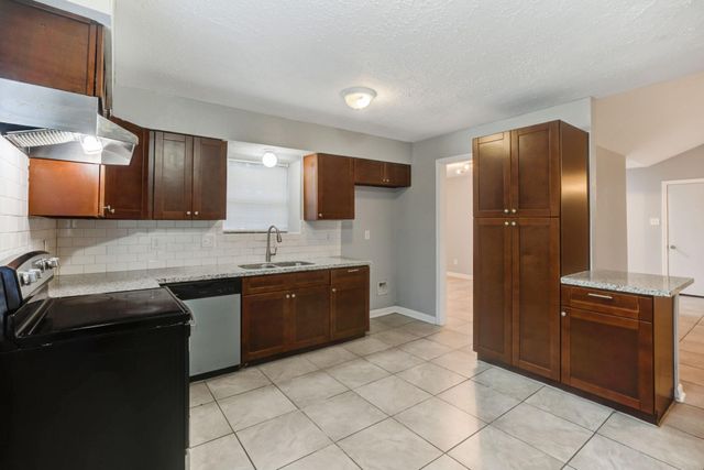 11511 Grapewood Court, Houston, TX 77089