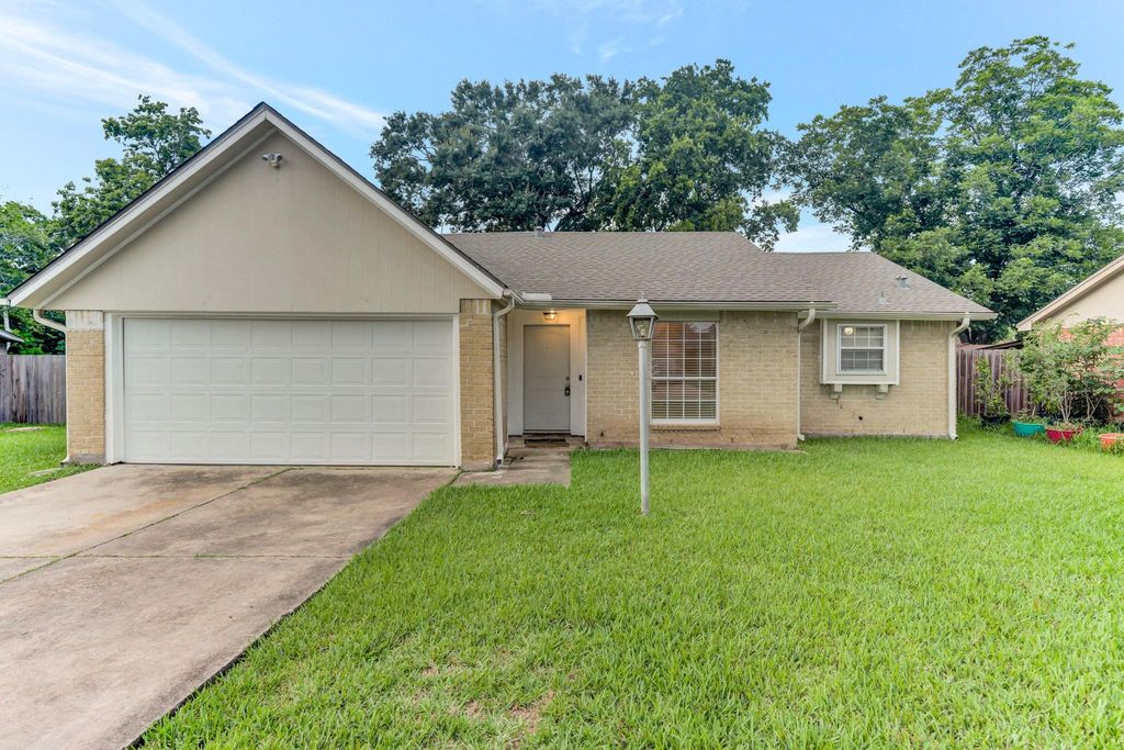 11511 Grapewood Court, Houston, TX 77089