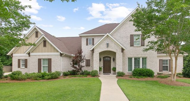 207 Orleans St., Dothan, AL 36303