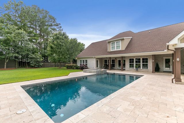 207 Orleans St., Dothan, AL 36303
