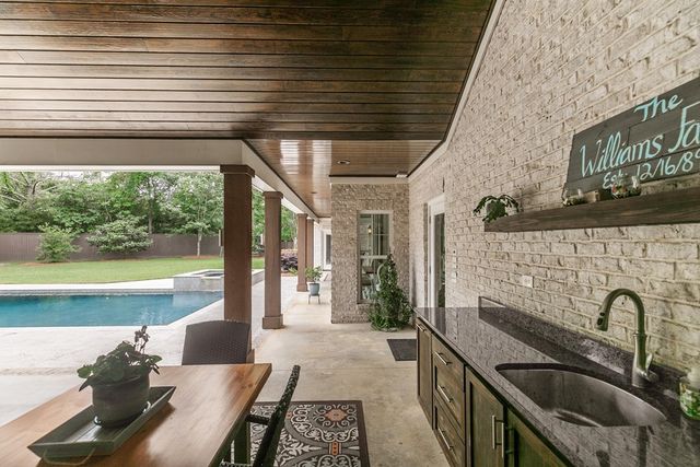 207 Orleans St., Dothan, AL 36303