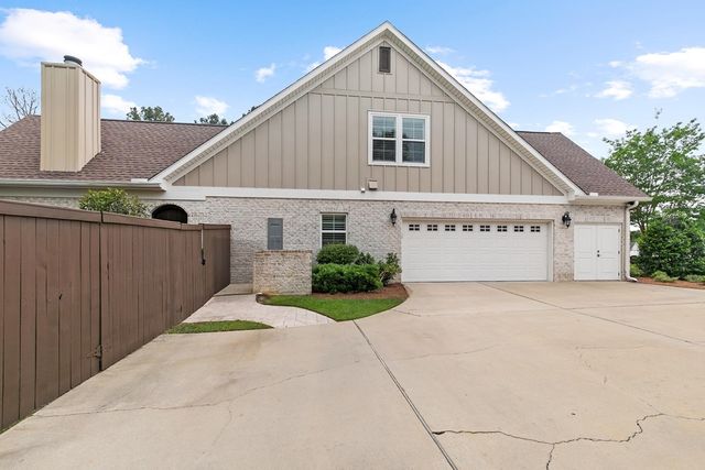 207 Orleans St., Dothan, AL 36303
