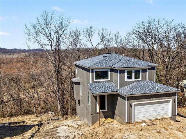 5516 NW Verlin Drive, Kansas City, MO 64152