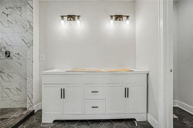 5516 NW Verlin Drive, Kansas City, MO 64152