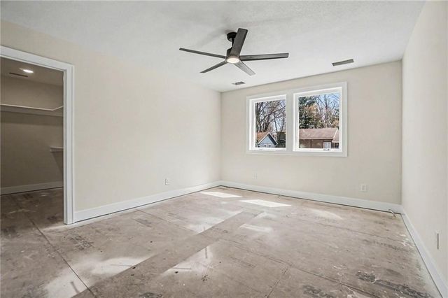 5516 NW Verlin Drive, Kansas City, MO 64152