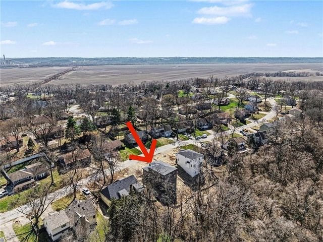 5516 NW Verlin Drive, Kansas City, MO 64152