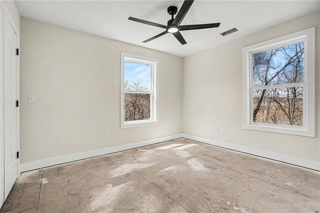 5516 NW Verlin Drive, Kansas City, MO 64152