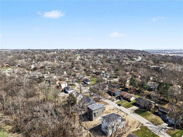 5516 NW Verlin Drive, Kansas City, MO 64152