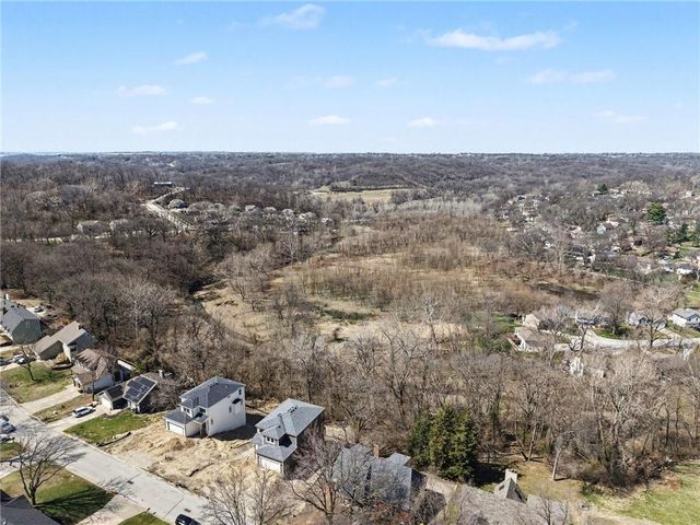 5516 NW Verlin Drive, Kansas City, MO 64152