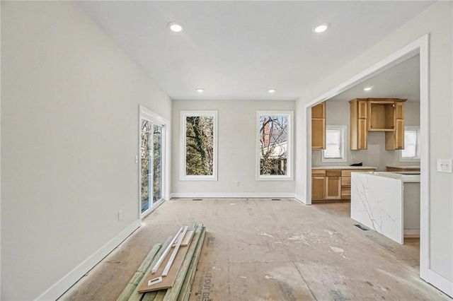 5516 NW Verlin Drive, Kansas City, MO 64152