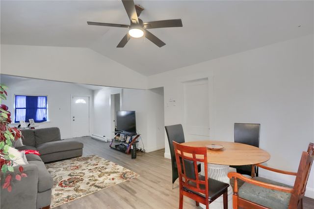 1510 Hiland Ave, Coraopolis, PA 15108