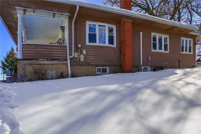 1510 Hiland Ave, Coraopolis, PA 15108