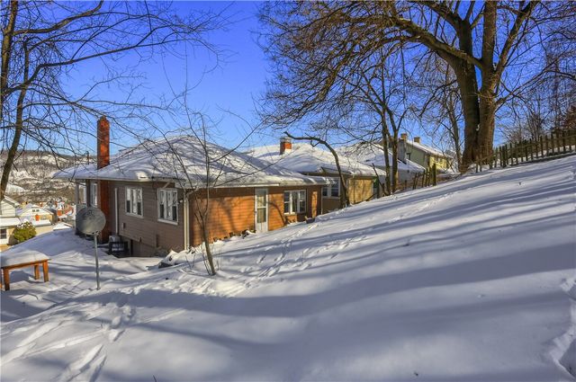 1510 Hiland Ave, Coraopolis, PA 15108