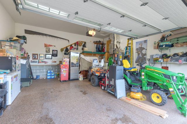 521 Seclusion Loop, Grants Pass, OR 97526