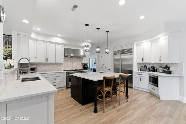 113 Country View Drive, Freehold, NJ 07728