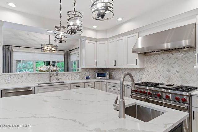 113 Country View Drive, Freehold, NJ 07728