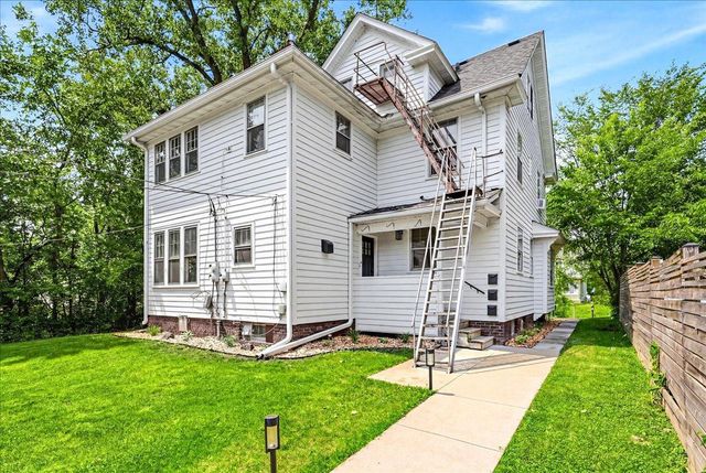 1070 Bradley Street, Saint Paul, MN 55130