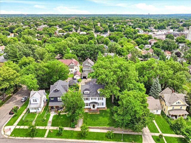 1070 Bradley Street, Saint Paul, MN 55130