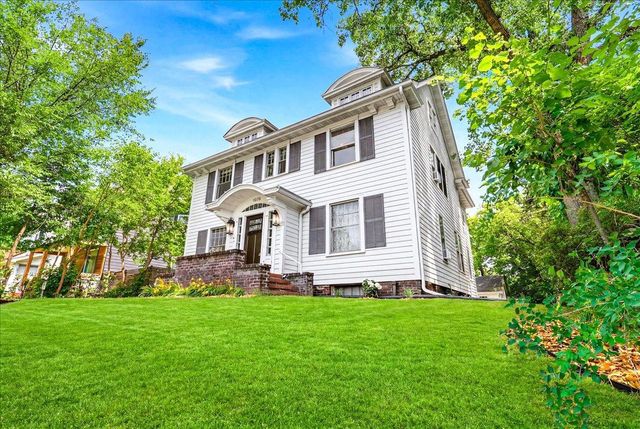 1070 Bradley Street, Saint Paul, MN 55130