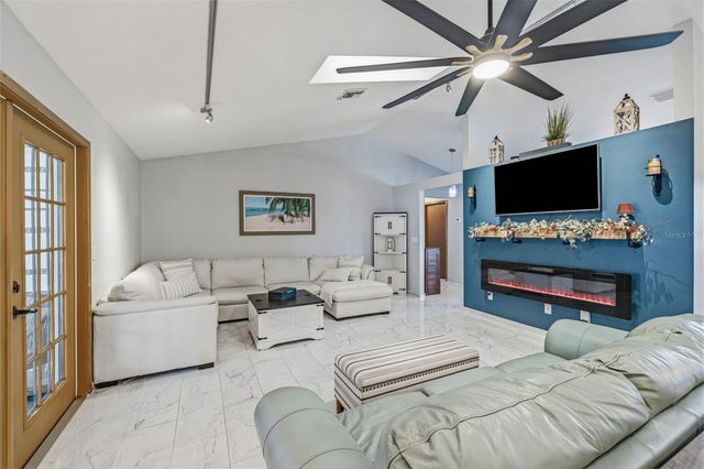 10752 126TH AVENUE, Largo, FL 33778