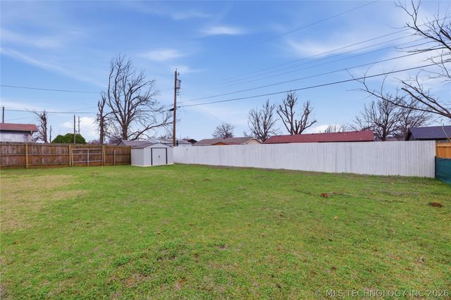 4908 Greenan Drive, Sand Springs, OK 74063