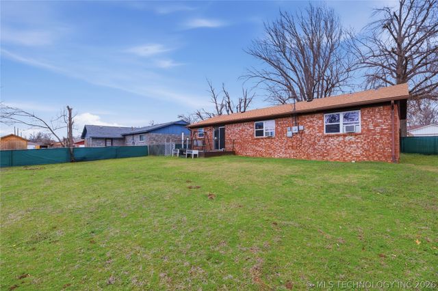 4908 Greenan Drive, Sand Springs, OK 74063