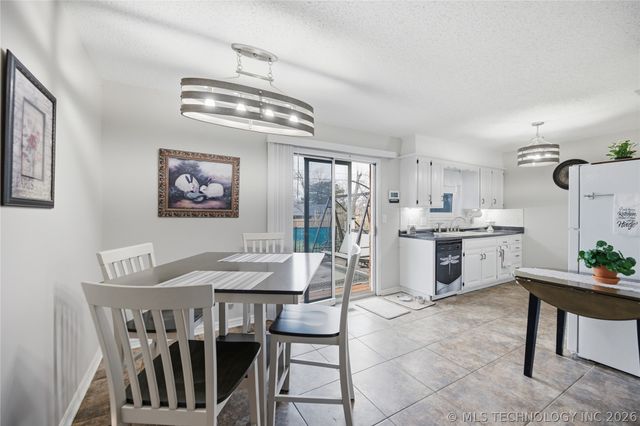 4908 Greenan Drive, Sand Springs, OK 74063