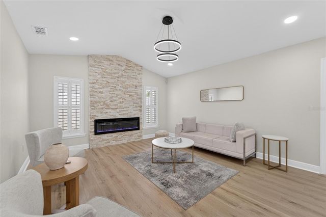 2663 BROOKSIDE BLUFF LOOP, Lakeland, FL 33813