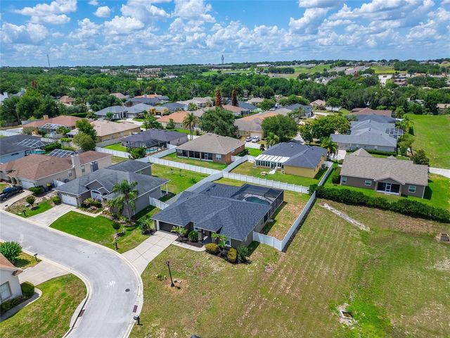 2663 BROOKSIDE BLUFF LOOP, Lakeland, FL 33813