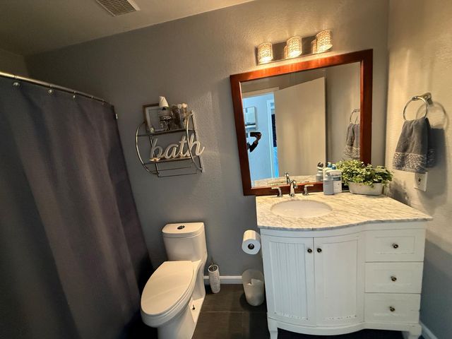 1235 Lloyd Thayer Cir, Stockton, CA 95206