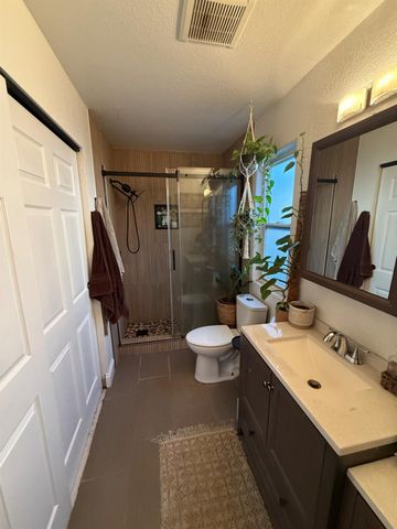 1235 Lloyd Thayer Cir, Stockton, CA 95206