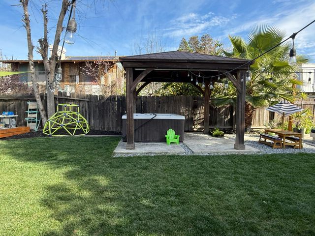 1235 Lloyd Thayer Cir, Stockton, CA 95206