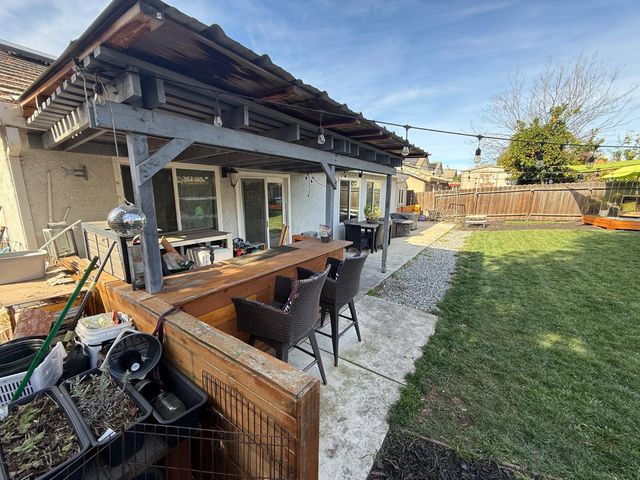 1235 Lloyd Thayer Cir, Stockton, CA 95206