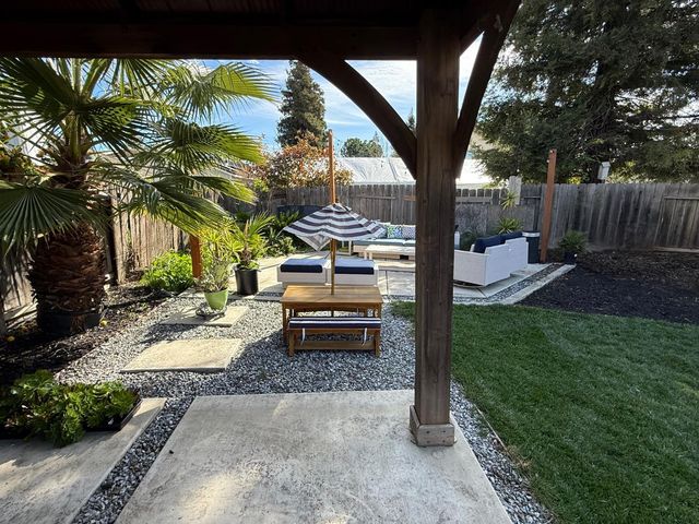 1235 Lloyd Thayer Cir, Stockton, CA 95206