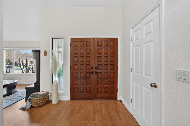 1966 Sidesaddle Way, Roseville, CA 95661