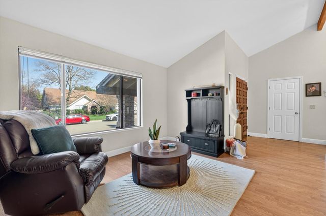 1966 Sidesaddle Way, Roseville, CA 95661