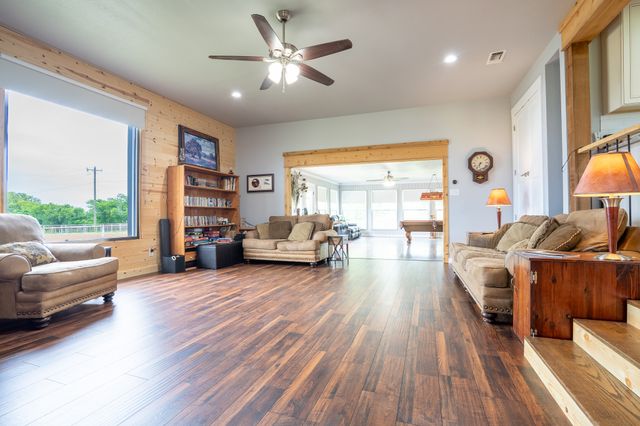 1766 CR 424, Stephenville, TX 76401