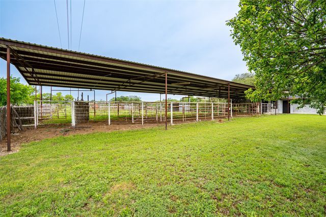 1766 CR 424, Stephenville, TX 76401