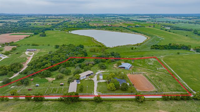 1766 CR 424, Stephenville, TX 76401