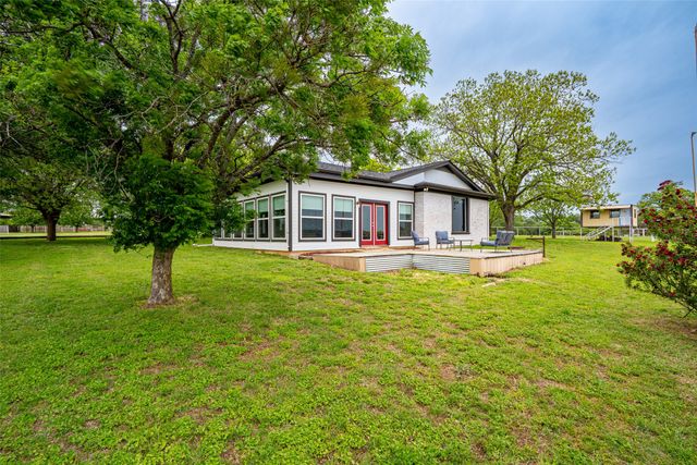 1766 CR 424, Stephenville, TX 76401