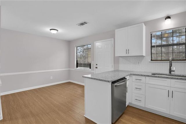 3033 Parkside Court, Snellville, GA 30078