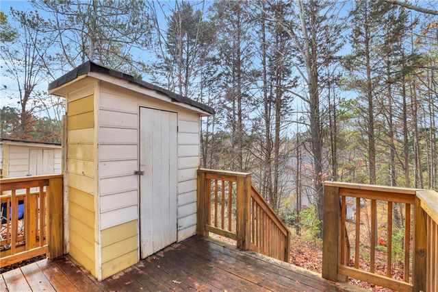 3033 Parkside Court, Snellville, GA 30078