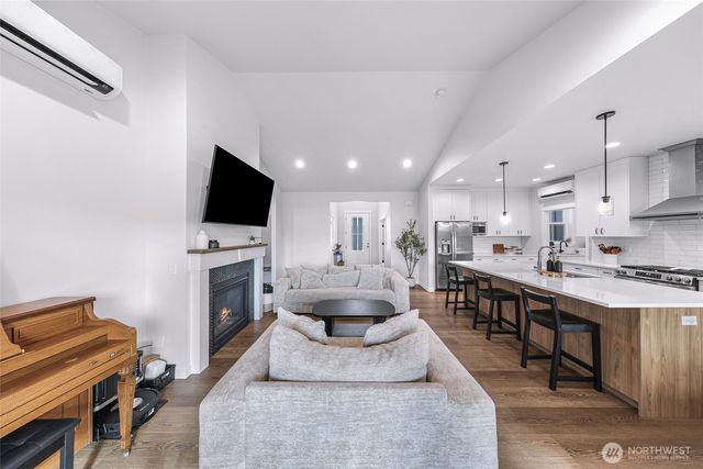 809 Pine Crest Drive, Everson, WA 98247