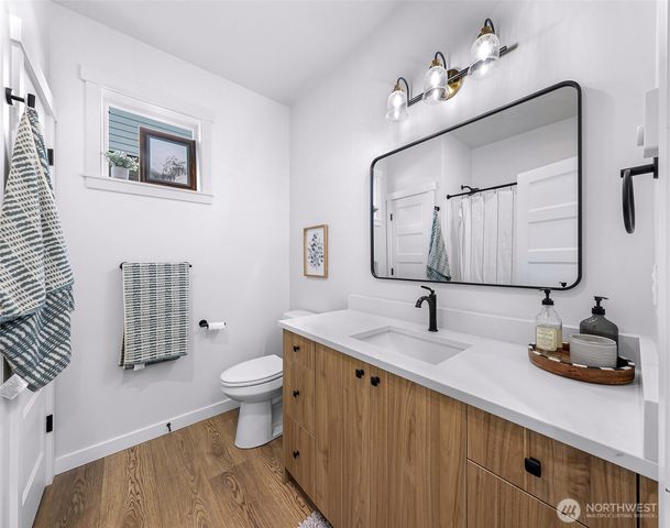 809 Pine Crest Drive, Everson, WA 98247